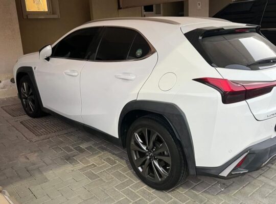 Lexus UX200 2019 Gcc for sale