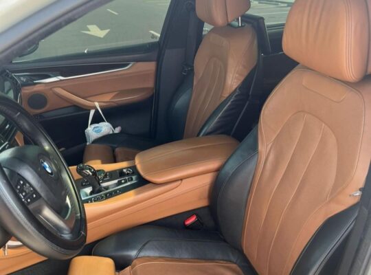 BMW X6 Xdrive 50i Gcc 2015 full option for sale