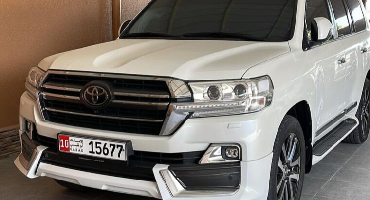 Toyota Land cruiser VXR 5.7L 2019 Gcc for sale