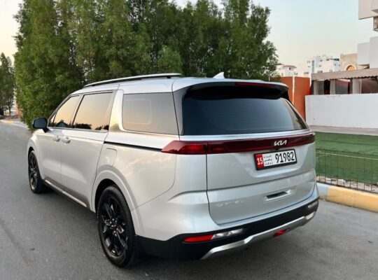 Kia Carnival 2022 Gcc fully loaded for sale