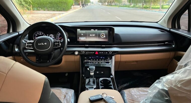 Kia Carnival 2022 Gcc fully loaded for sale