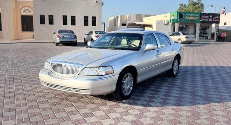 Lincoln Town car signature 2007 USA imported