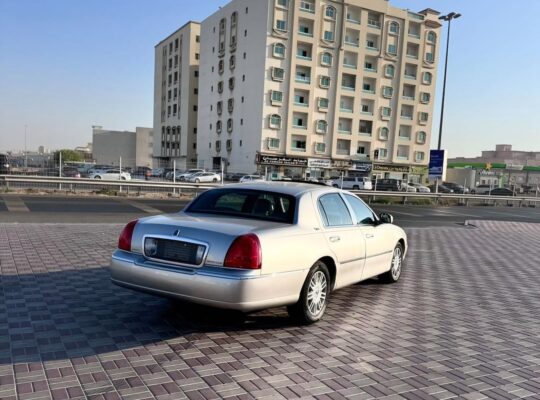 Lincoln Town car signature 2007 USA imported