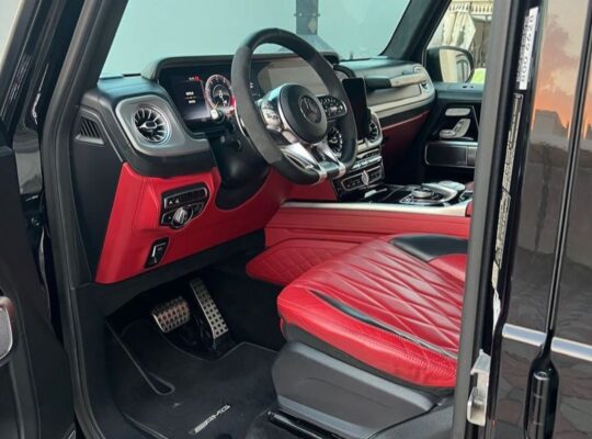 Mercedes G63 full option 2019 Gcc for sale