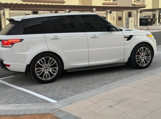 Range Rover sport SE 2016 Gcc for sale