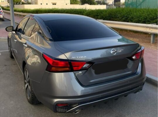 Nissan Altima SV 2020 Gcc for sale