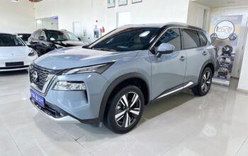 Nissan X trail SL 2023 Gcc full option