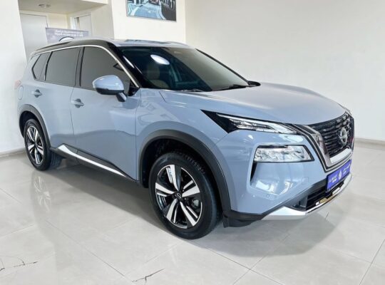 Nissan X trail SL 2023 Gcc full option