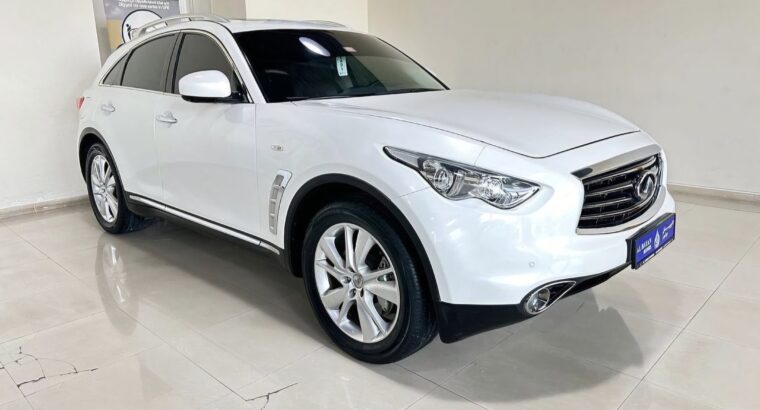 Infiniti Fx37 full option 2013 Gcc for sale