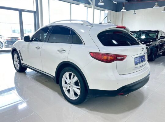 Infiniti Fx37 full option 2013 Gcc for sale