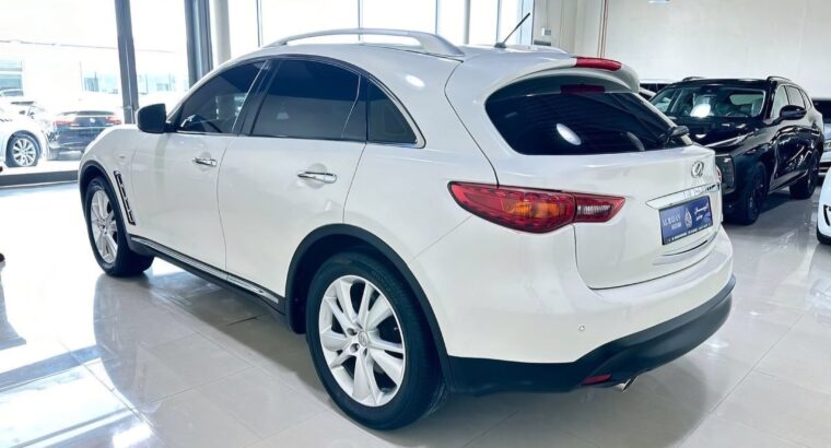 Infiniti Fx37 full option 2013 Gcc for sale