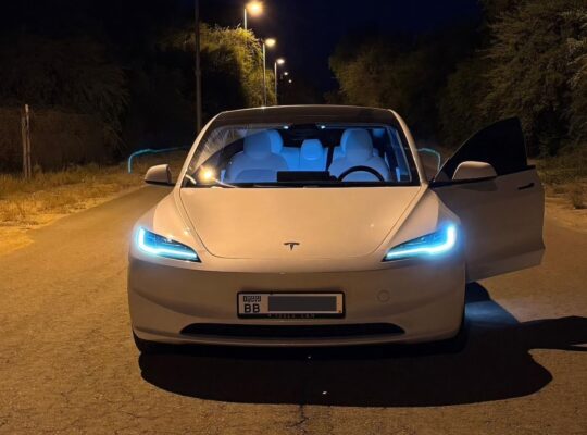 Tesla model 3 long range 2024 Gcc for sale