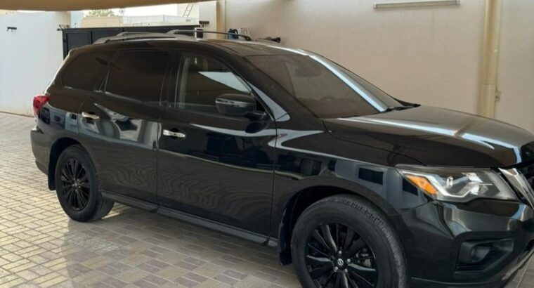 Nissan Pathfinder full option 2017 USA imported