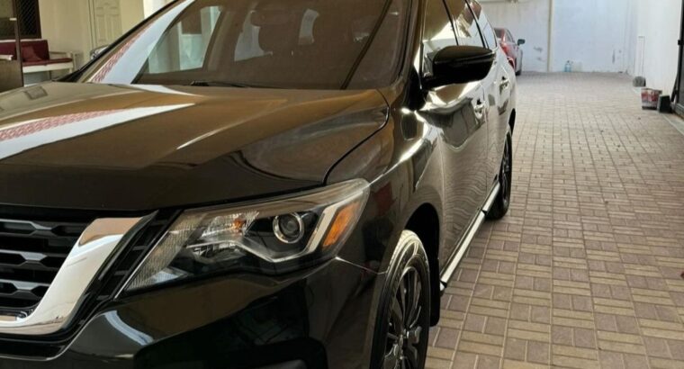 Nissan Pathfinder full option 2017 USA imported