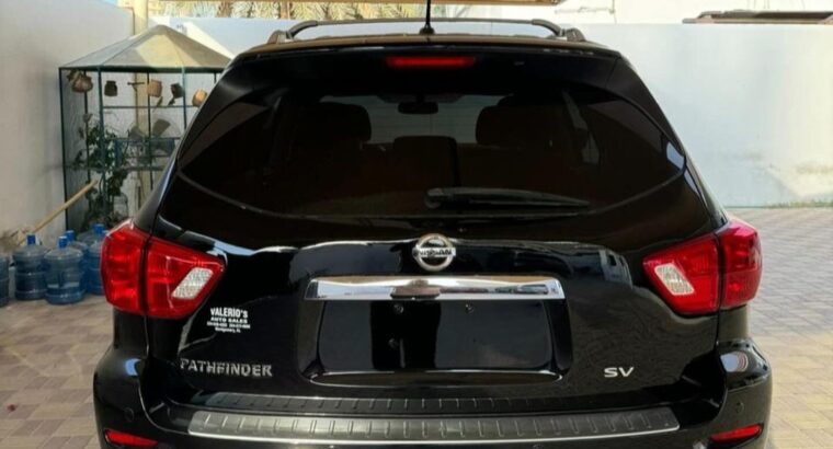 Nissan Pathfinder full option 2017 USA imported
