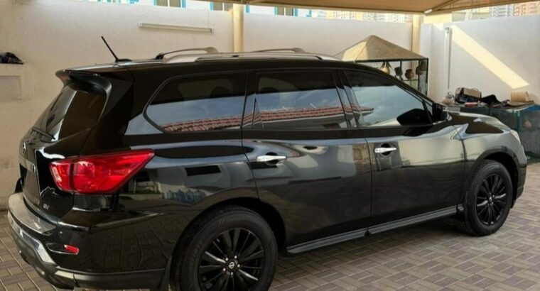 Nissan Pathfinder full option 2017 USA imported