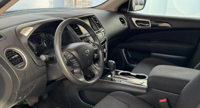 Nissan Pathfinder full option 2017 USA imported