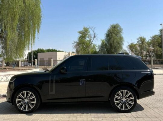 Range Rover vouge SE P530 full option Gcc 2022