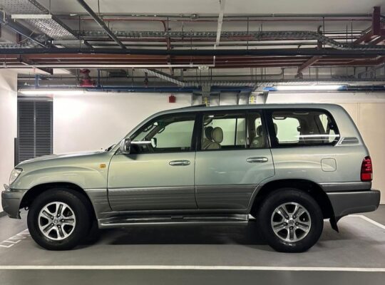 Lexus LX470 full option Gcc 2003 for sale