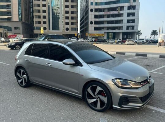 Volkswagen Golf GTI 2018 Gcc for sale