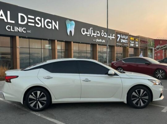 Nissan Altima SV 2019 Gcc for sale