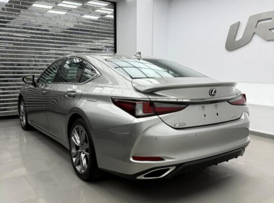 Lexus ES350 F sport 2019 USA imported for sale