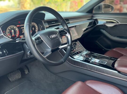 Audi A8 full option 2019 Gcc for sale