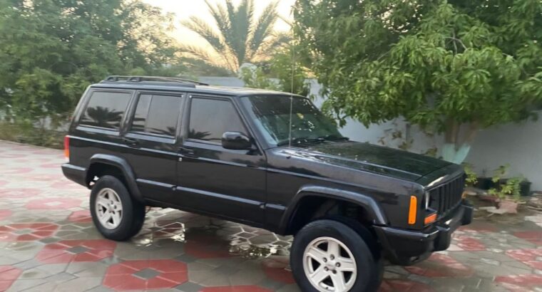 Jeep Cherokee in good condition 2000 USA imported