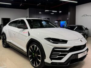 Lamborghini Urus fully loaded 2021 for sale