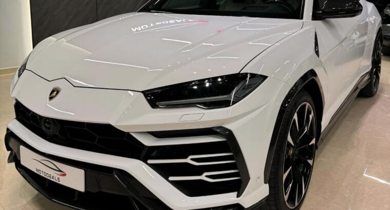 Lamborghini Urus fully loaded 2021 for sale