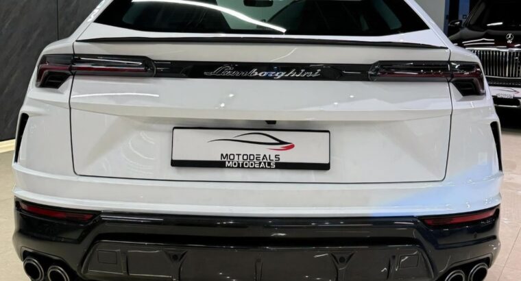 Lamborghini Urus fully loaded 2021 for sale