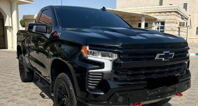 Chevrolet Silverado trail boss 2023 LT Gcc for sal