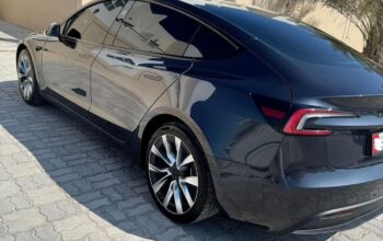 Tesla model 3 long range 2024 Gcc for sale