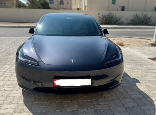 Tesla model 3 long range 2024 Gcc for sale