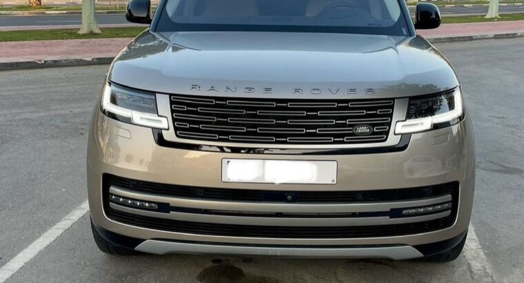Range Rover vouge 2023 Gcc in perfect condition