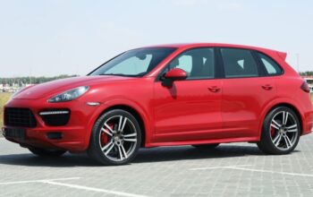 Porsche Cayenne GTS 2014 Gcc in good condition