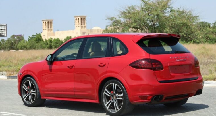 Porsche Cayenne GTS 2014 Gcc in good condition