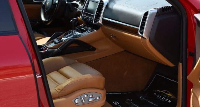 Porsche Cayenne GTS 2014 Gcc in good condition