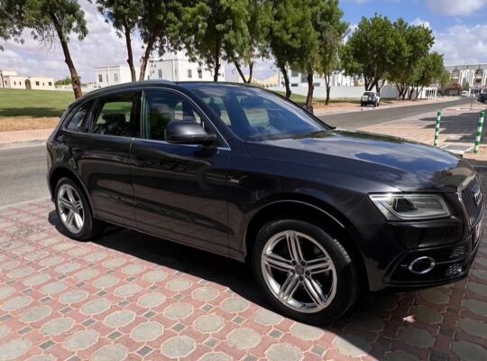 Audi Q5 full option 2013 Gcc for sale