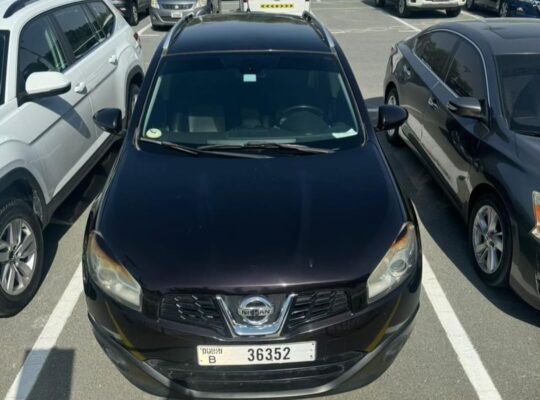 Nissan Qashqai 2013 Gcc full option