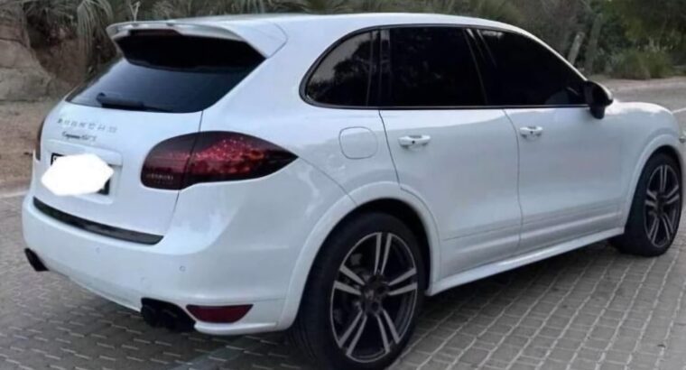 Porsche Cayenne GTS 2013 Gcc for sale