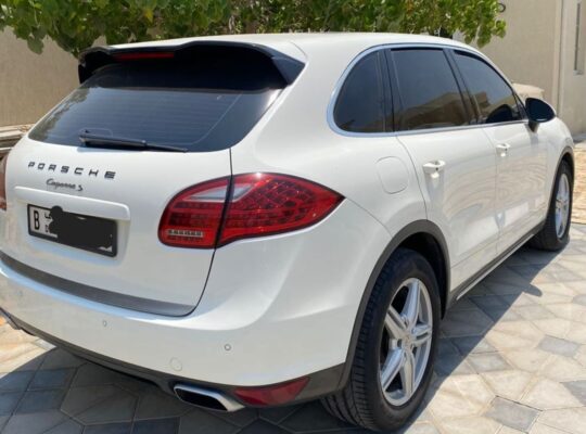 Porsche Cayenne S 2011 Gcc in good condition