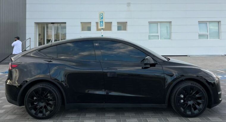 Tesla model Y long range 2022 Gcc for sale
