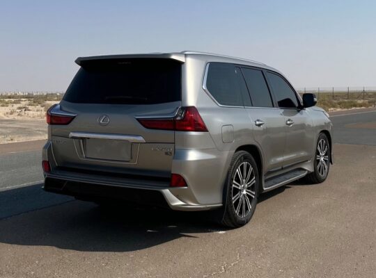 Lexus LX570 sport 2018 Gcc full option for sale