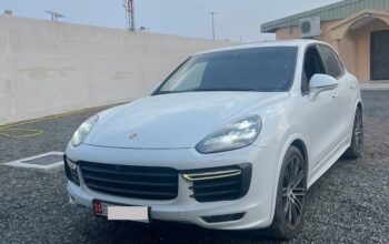 Porsche Cayenne GTS 2016 Gcc full option