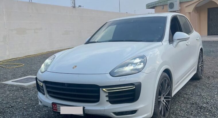 Porsche Cayenne GTS 2016 Gcc full option