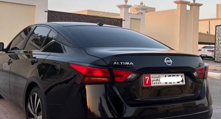 Nissan Altima SR 2019 USA imported