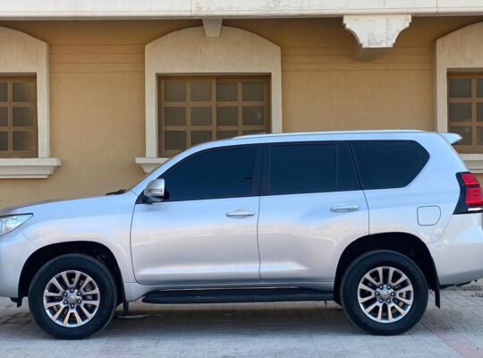 TOYOTA PARDO 2018 Gcc in perfect condition