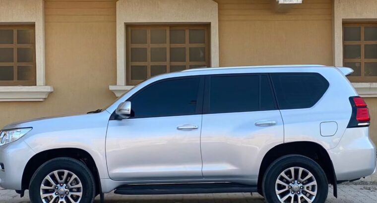 TOYOTA PARDO 2018 Gcc in perfect condition