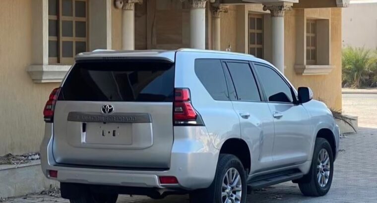 TOYOTA PARDO 2018 Gcc in perfect condition